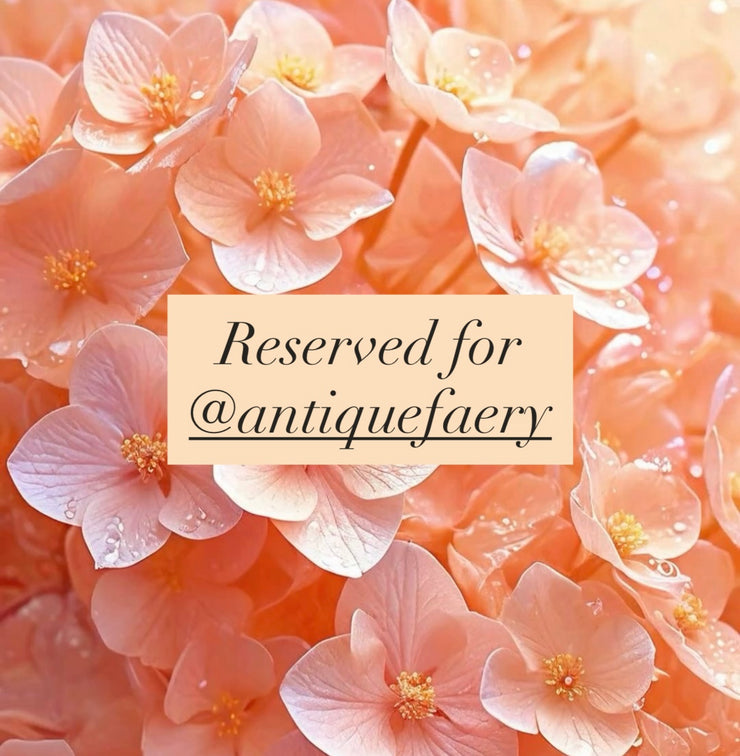 Reserved for @antiquefaery