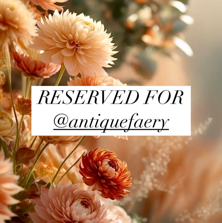 Reserved for @antiquefaery